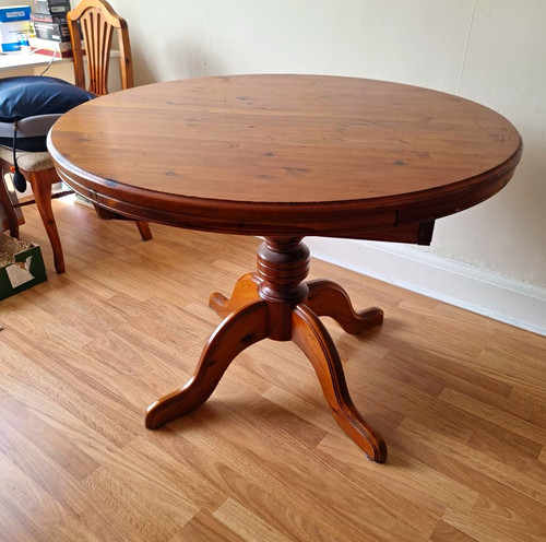 Vintage solid pine - solid, round